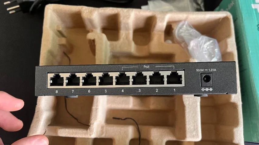 Switch TP-Link TL-SG1008P Gigabit 8 Poe+ 64w - Foto 3