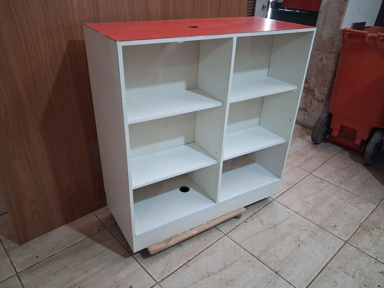 Balcão expositor em fórmica  - Foto 2