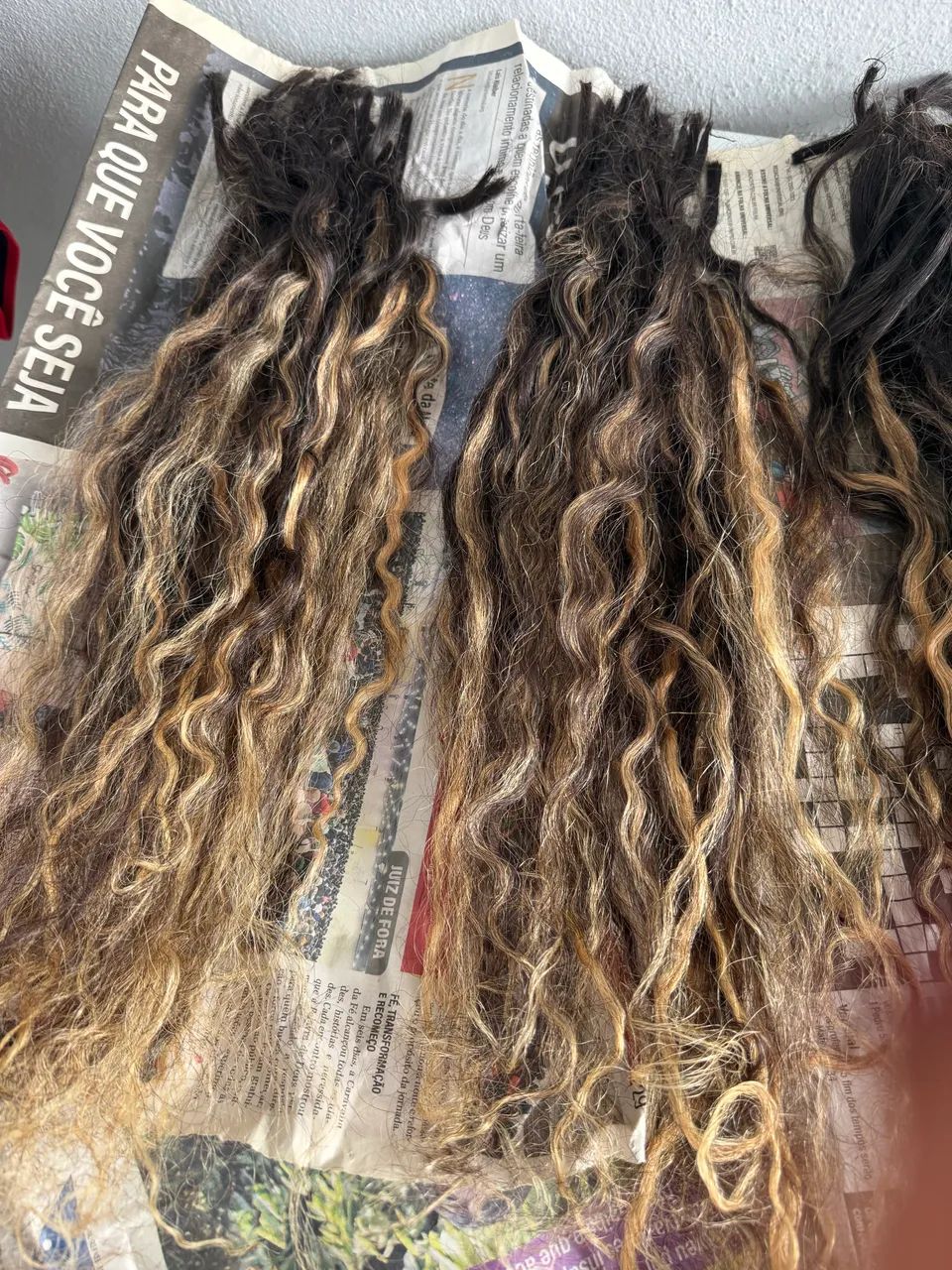 Vende se um cabelo  - Foto 2