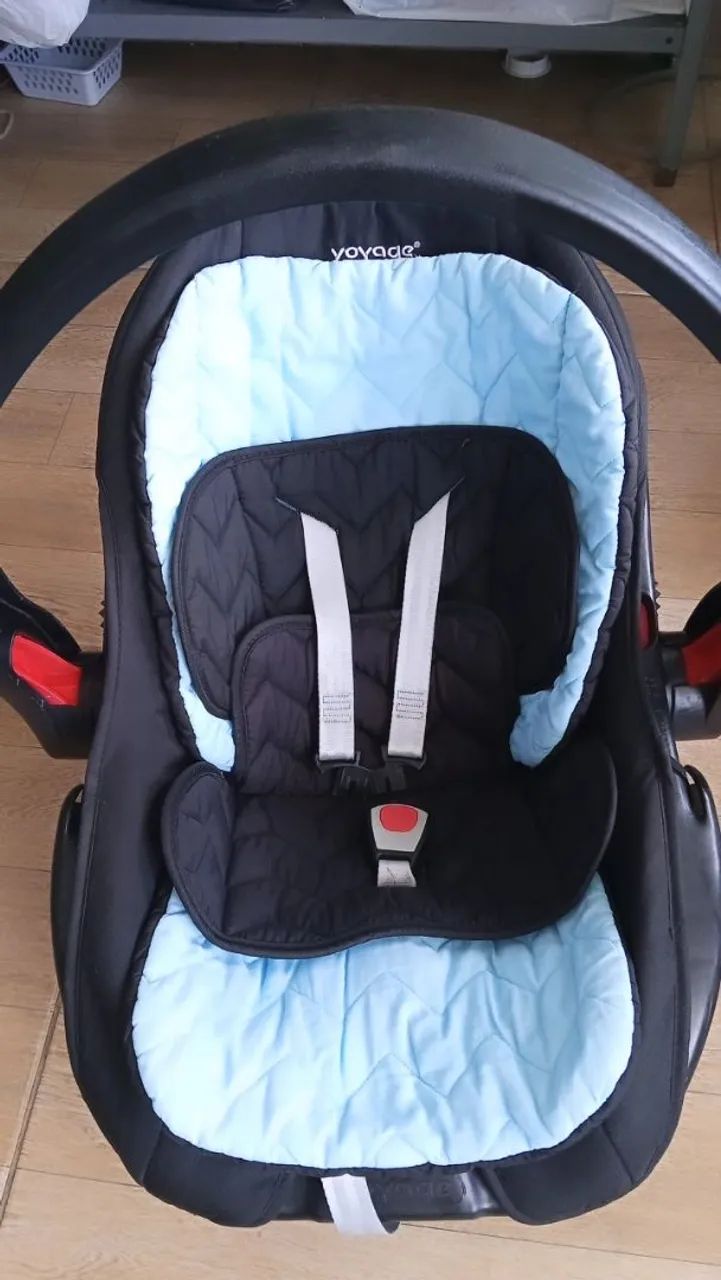 Bebê conforto  Yoyage 