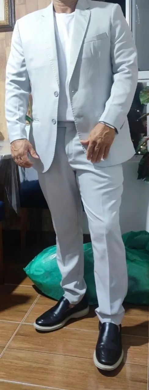 Terno moderno, cinza, excelente estado. - Foto 3