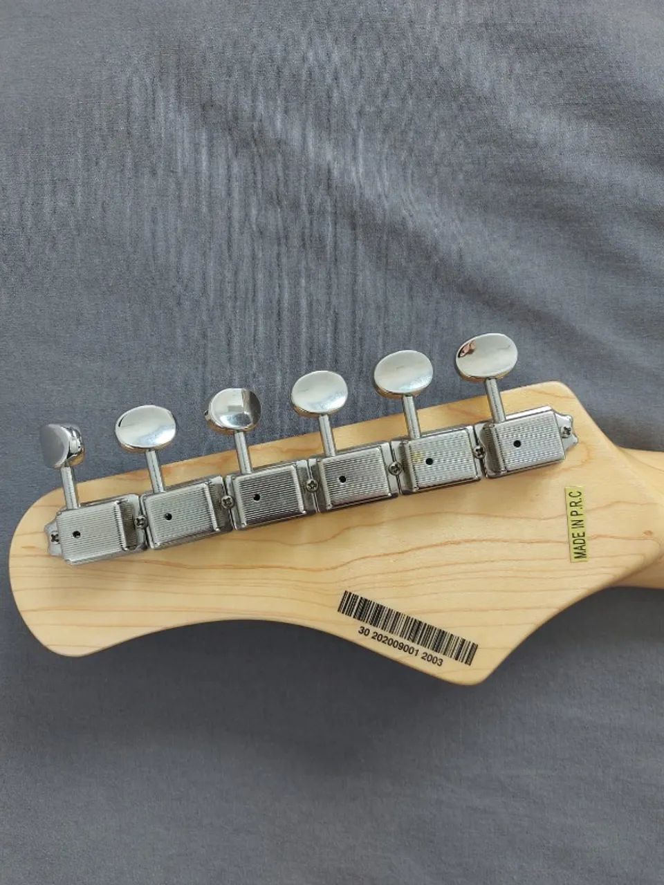 Guitarra Tagima T635 Stratocaster preta - Foto 5