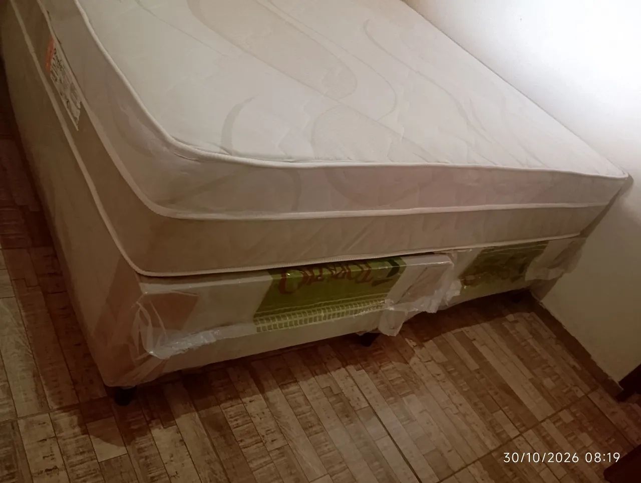 Cama Queen semi nova - Foto 4
