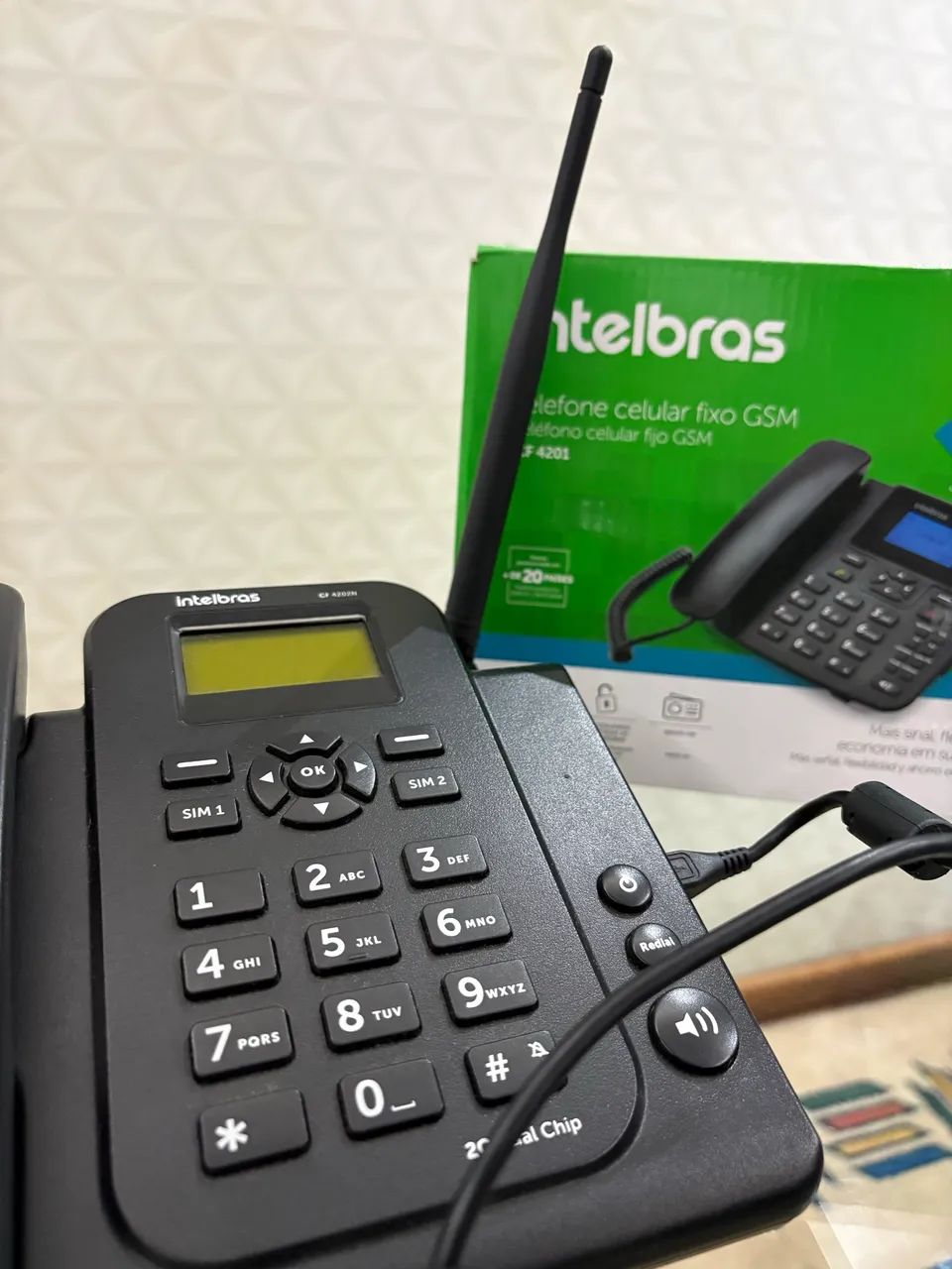 Telefone Celular Fixo Intelbras CF 4201 - Dual Chip