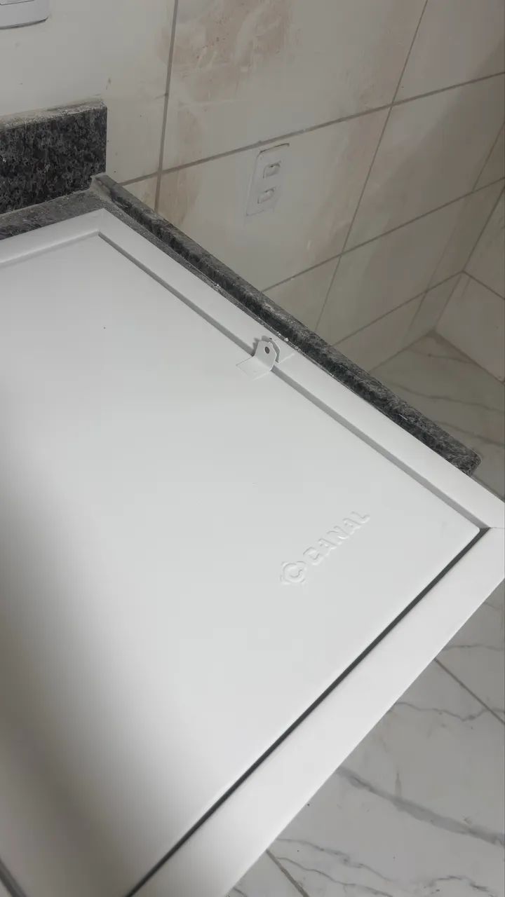 Tampa alçapão 50x60 para parede - Foto 4