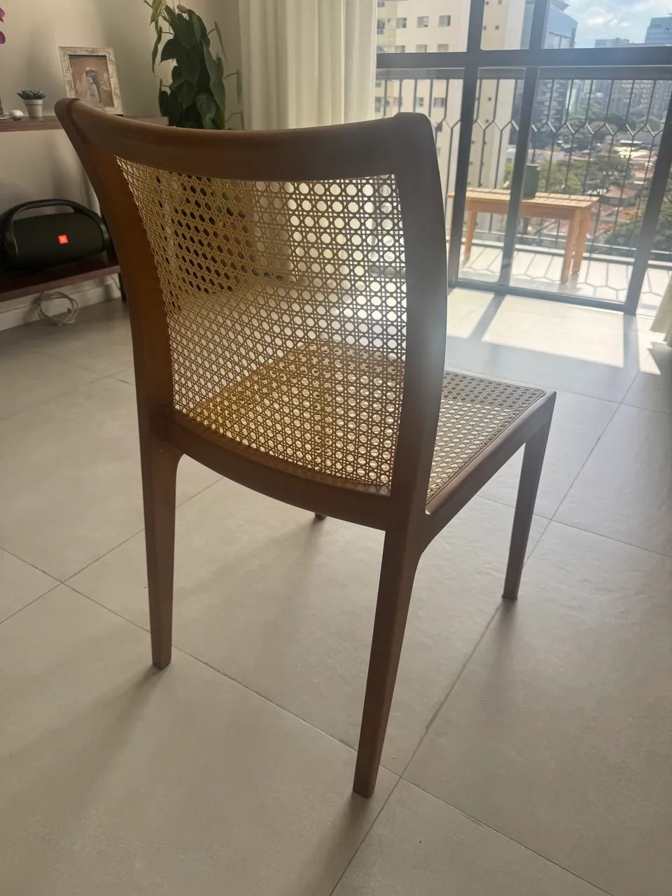     Conjunto com 4 Cadeiras de Madeira - Palhinha Natural