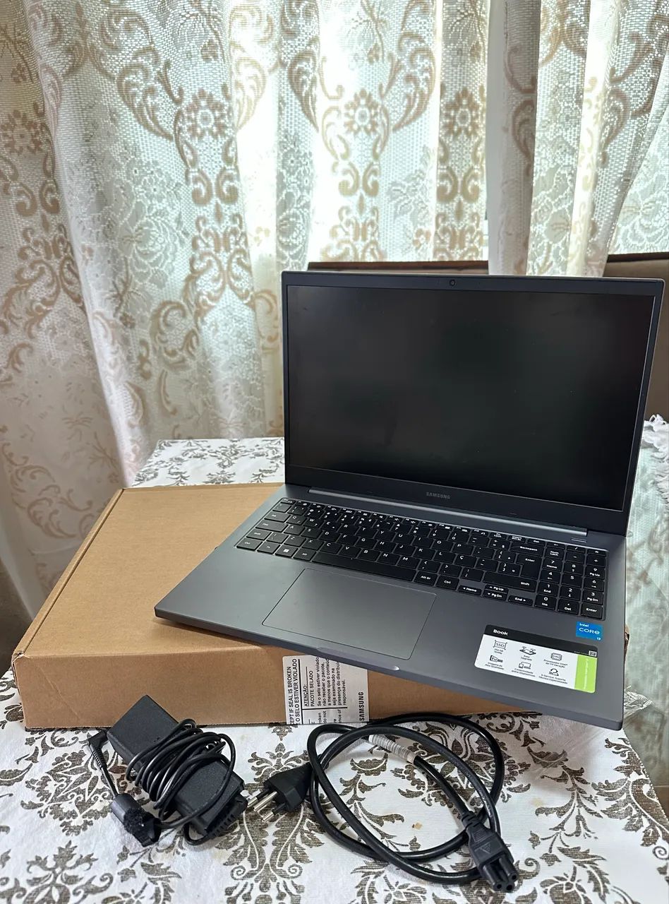 Notebook Samsung Galaxy book4 i3 8gb de ram