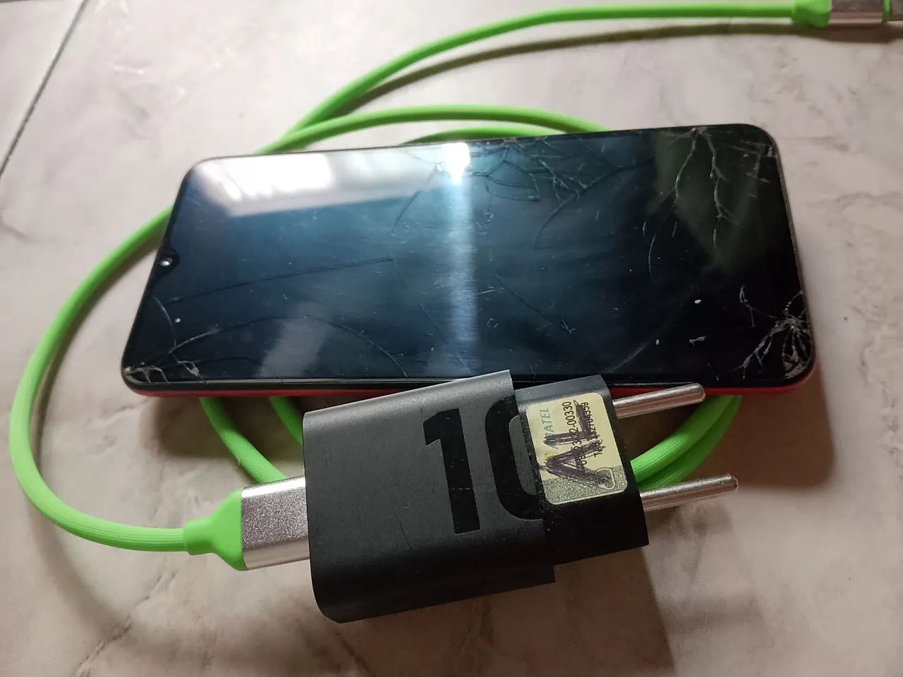 Celular com defeitos acompanha carregador - Foto 4