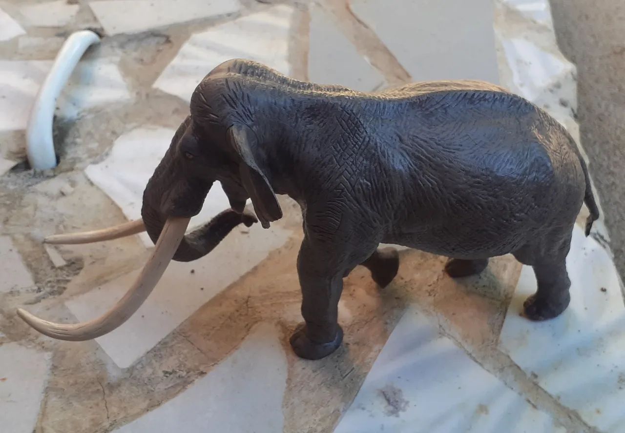 Miniatura Palaeoloxodon Animal Pré Histórico (Cópia da Eofauna) - Foto 3