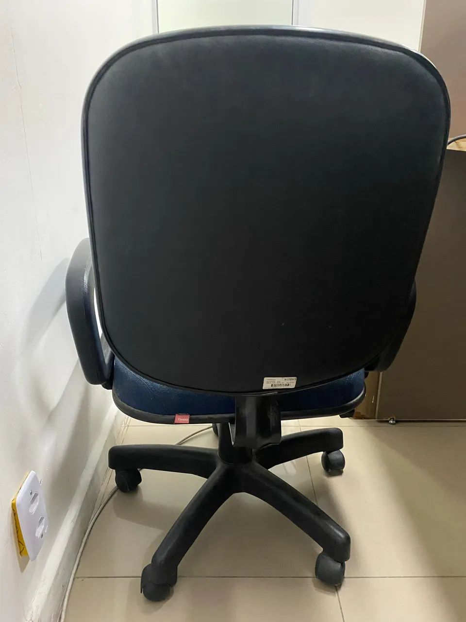 Cadeira de Escritório (Para vender logo) - Foto 2