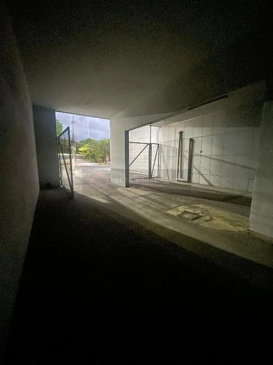 Galpão/Prédio Comercial à Venda em Centro - Foto 4