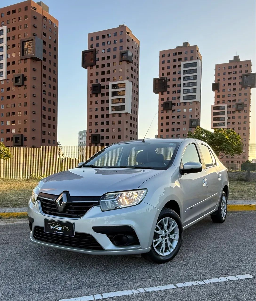 Renault Logan LOGAN Zen Flex 1.0 12V 4p Mec. 2022
