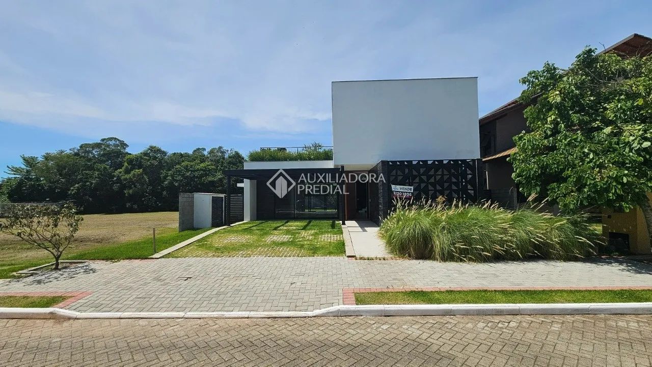 Casa de 04 suítes em condomínio fechado - Foto 2