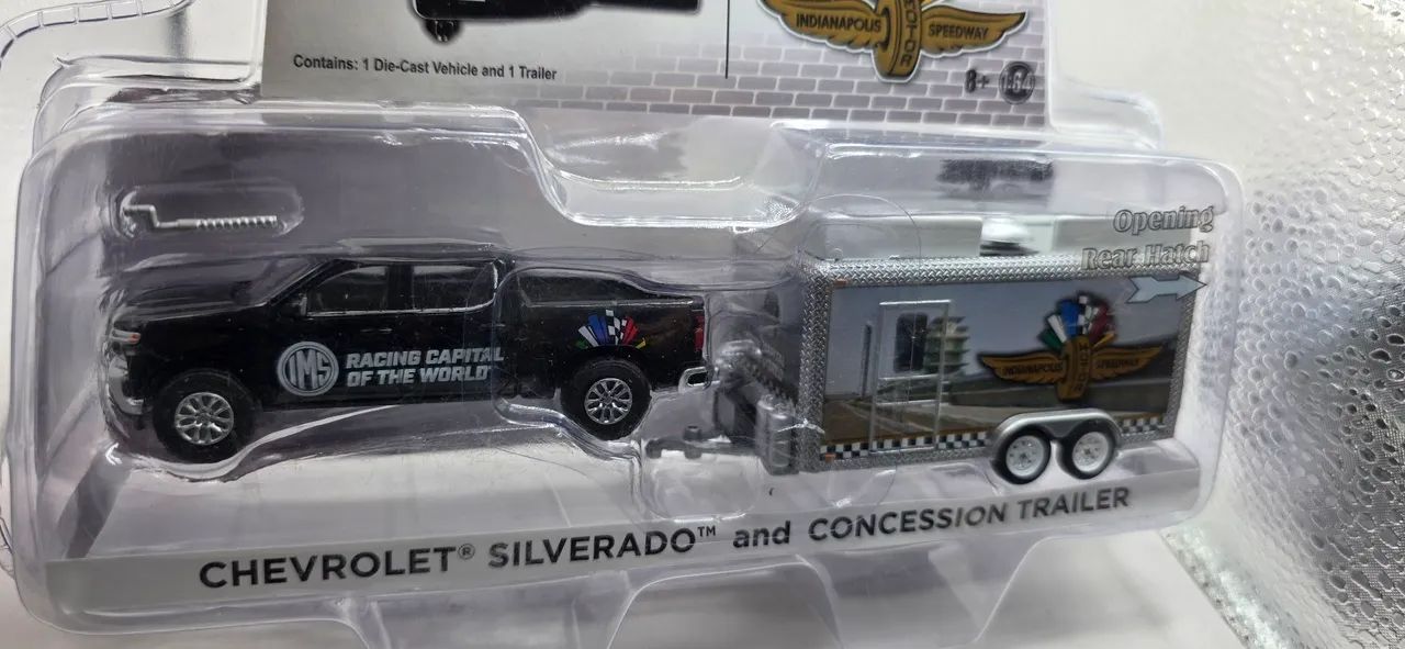 Greenlight Hitch & Tow Chevrolet Silverado  - Foto 3