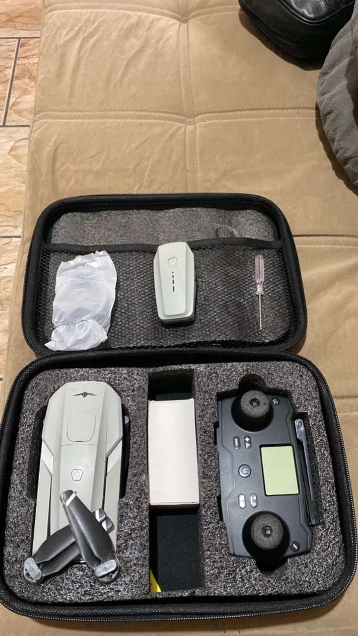 Drone kf102 detalhe na foto 