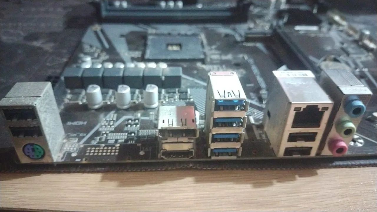 Placa-mãe Gigabyte A520M DS3H V2 - Foto 3