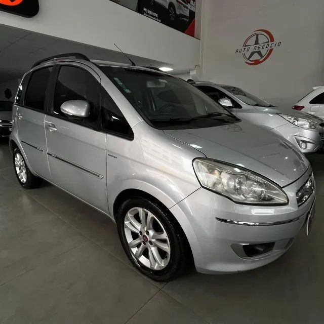 Fiat Idea Essence Dualogic 1.6 Flex 16V 5P 2014 - Foto 3