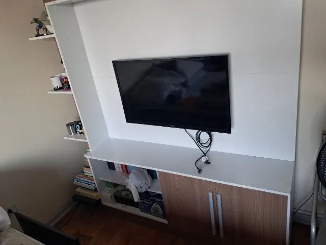 Estante multiuso com gaveta