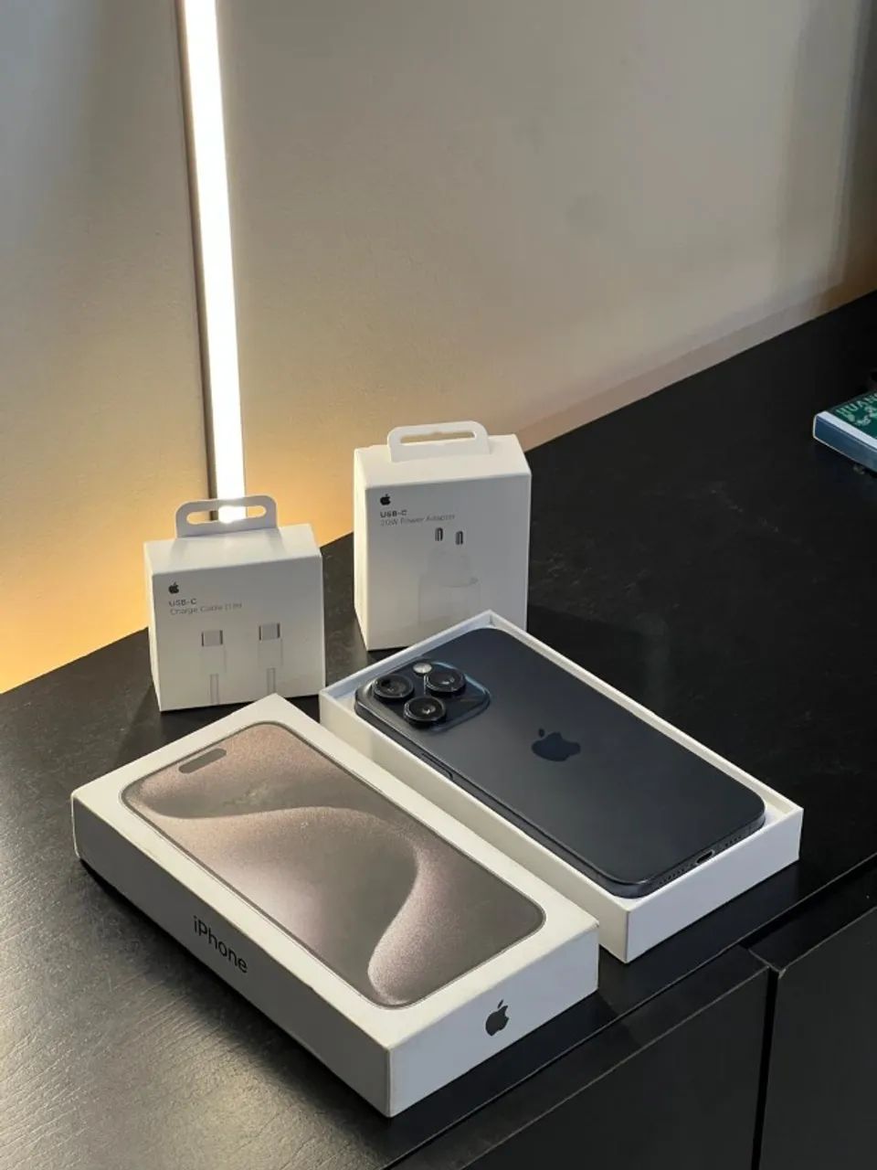 iPhone 15 Pro Max - 512 GB - Foto 2