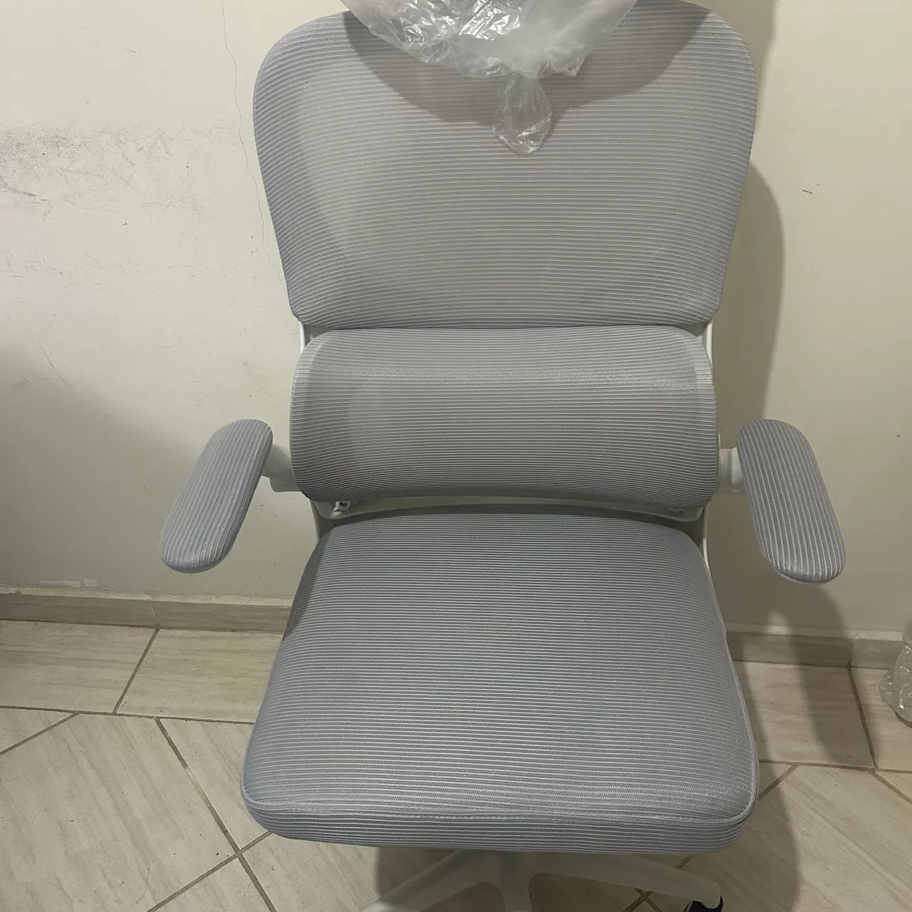 Cadeira ergonômica NOVA cinza - Foto 3