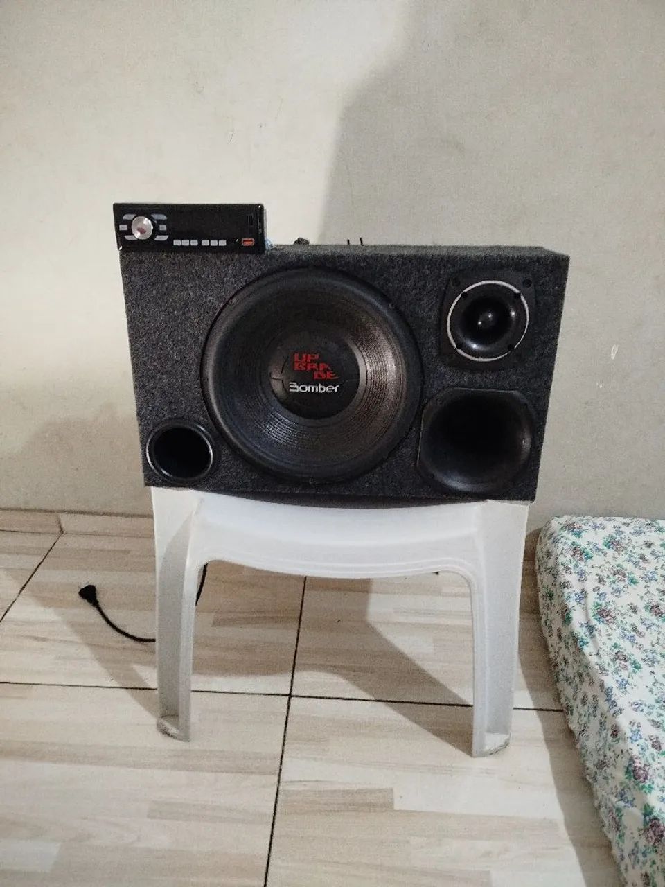 Caixa de som automotivo trio 