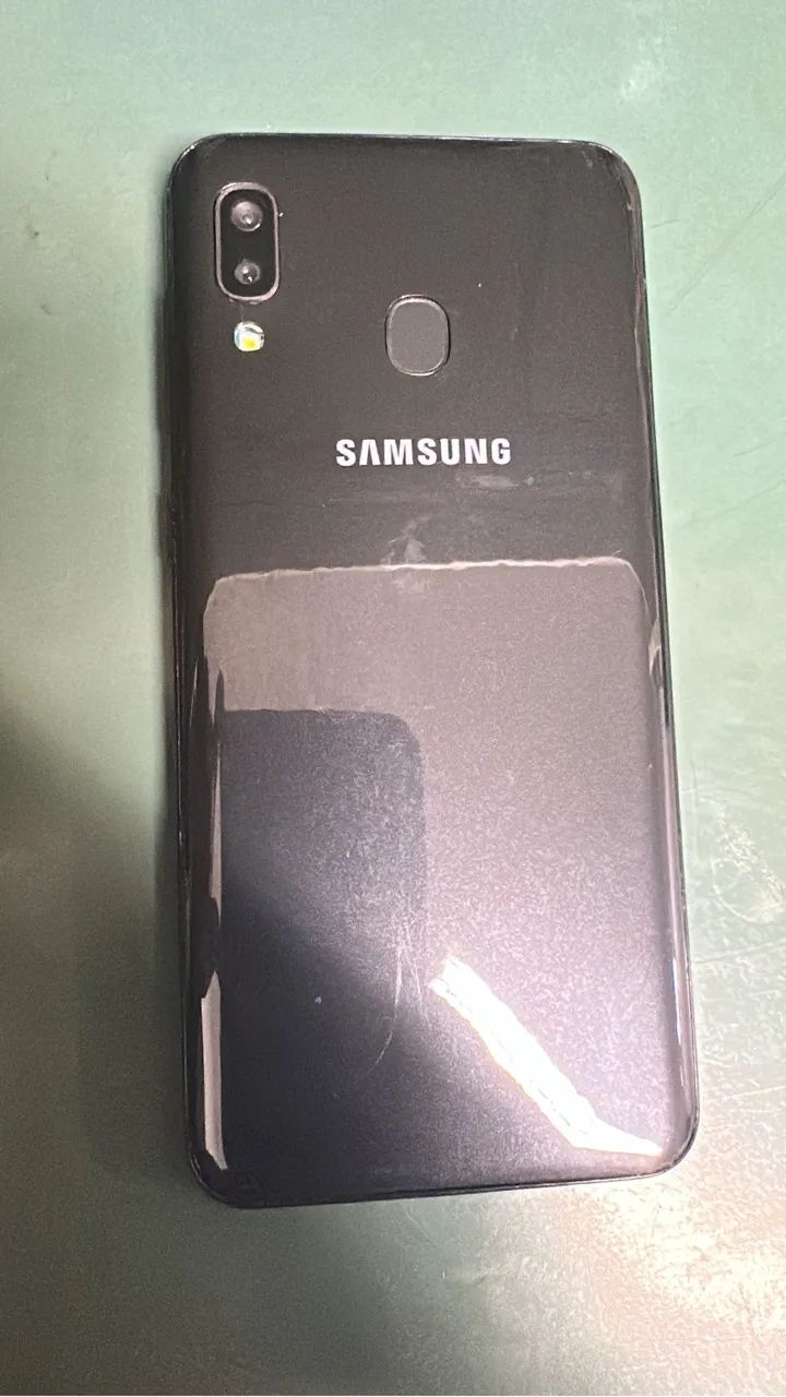 Samsung A20
