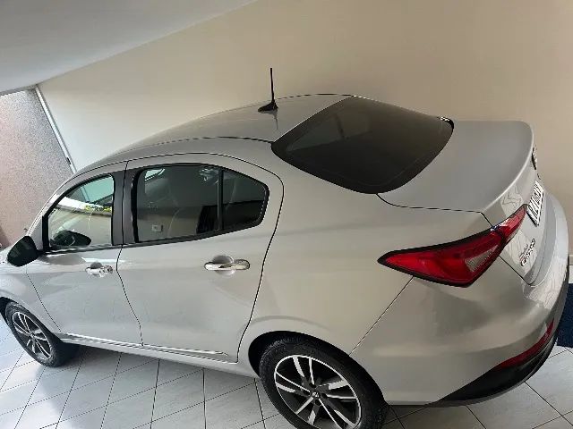 Fiat Cronos Precision 1.3 16V Flex Aut. 2023 - Foto 3