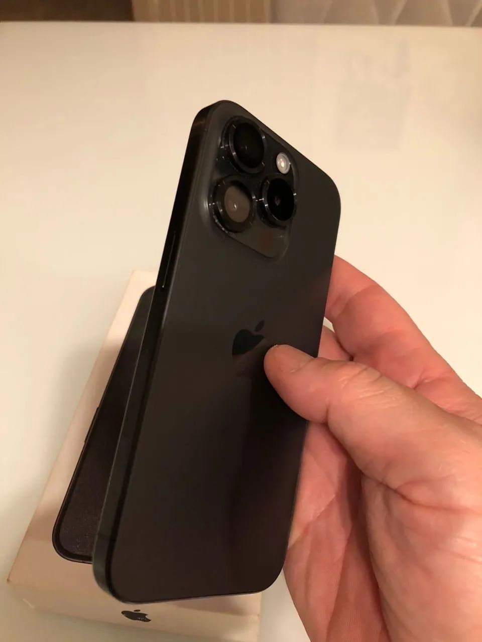 iPhone 15 pro 128 - Foto 3