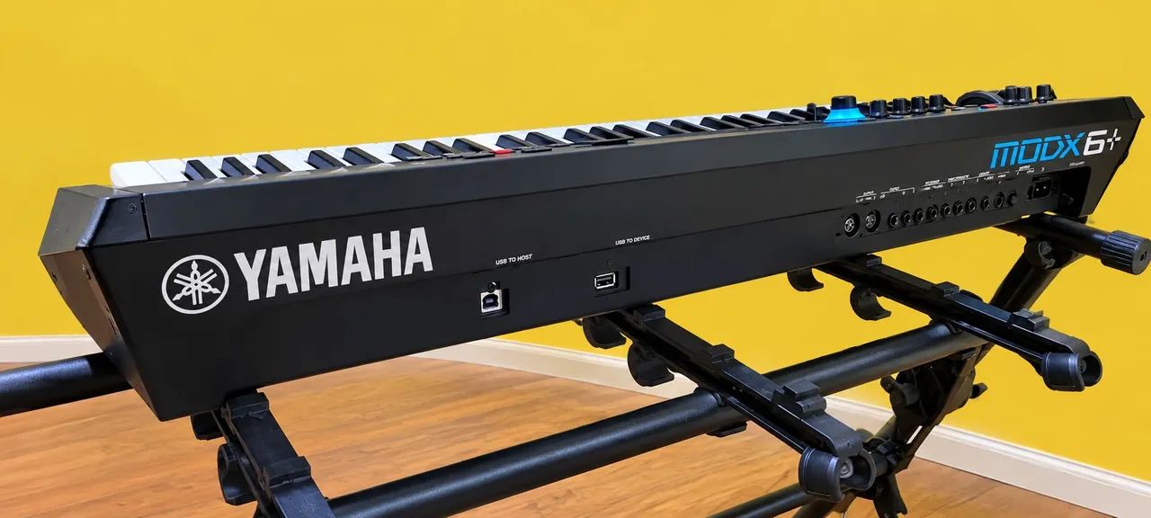 Teclado Yamaha MODX 6 + Plus Zerado  - Foto 3