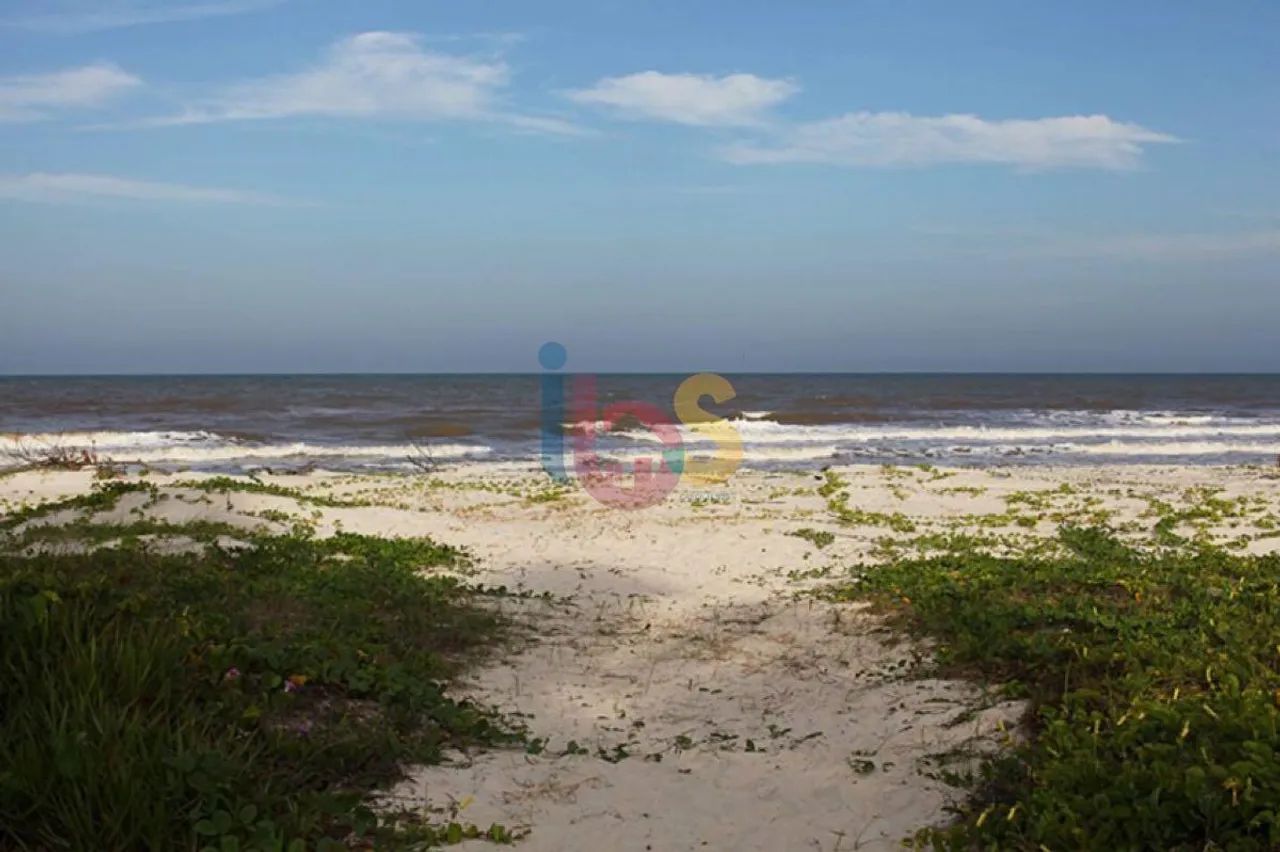 Vendo Casa com 4/4 em Canavierias - Foto 2