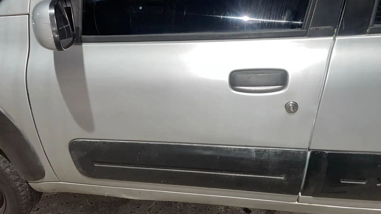 Fiat Uno WAY 1.4 EVO Fire Flex 8V 5P 2011 - Foto 4