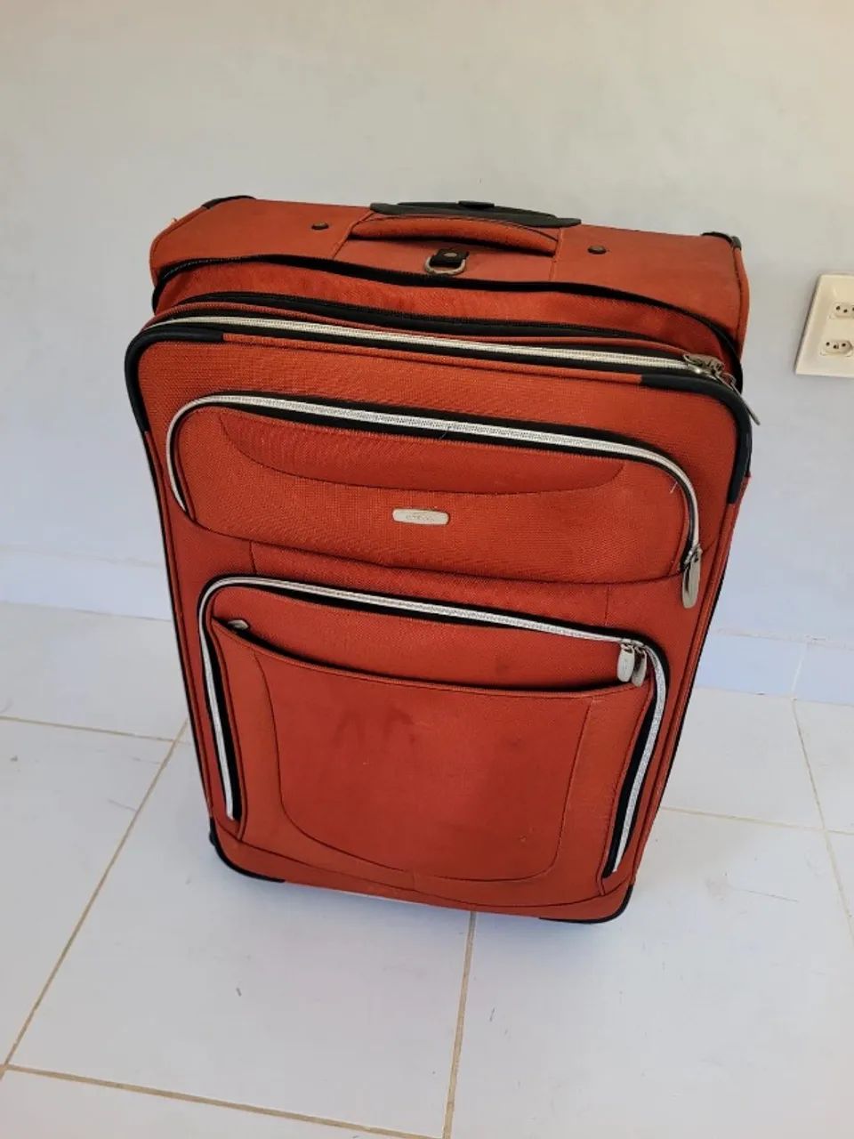 Mala de Viagem Grande Embark com Rodinhas (Tecido Resistente)