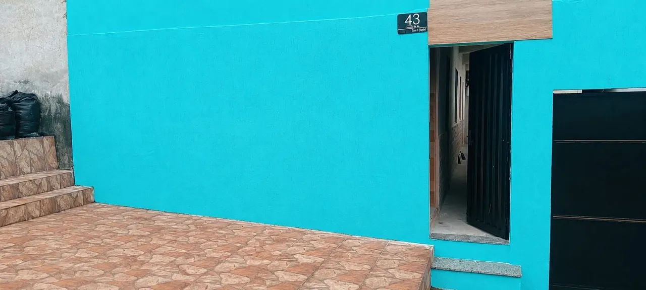 Casa próximo a estação de trem do Gramacho