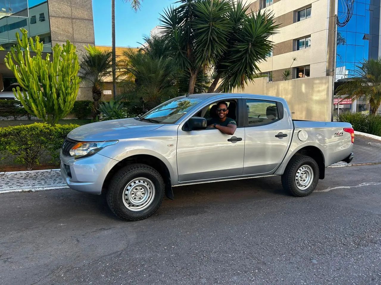 Mitsubishi L200 L200 Triton Sport GLX 2.4 CD Diesel Mec. 2018