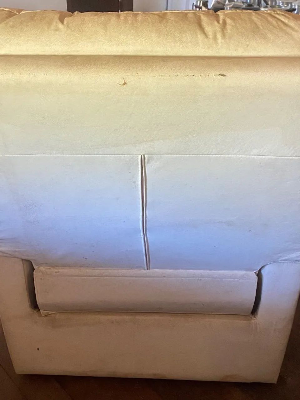 Poltrona Reciclável Herval com marcas de uso - Foto 3