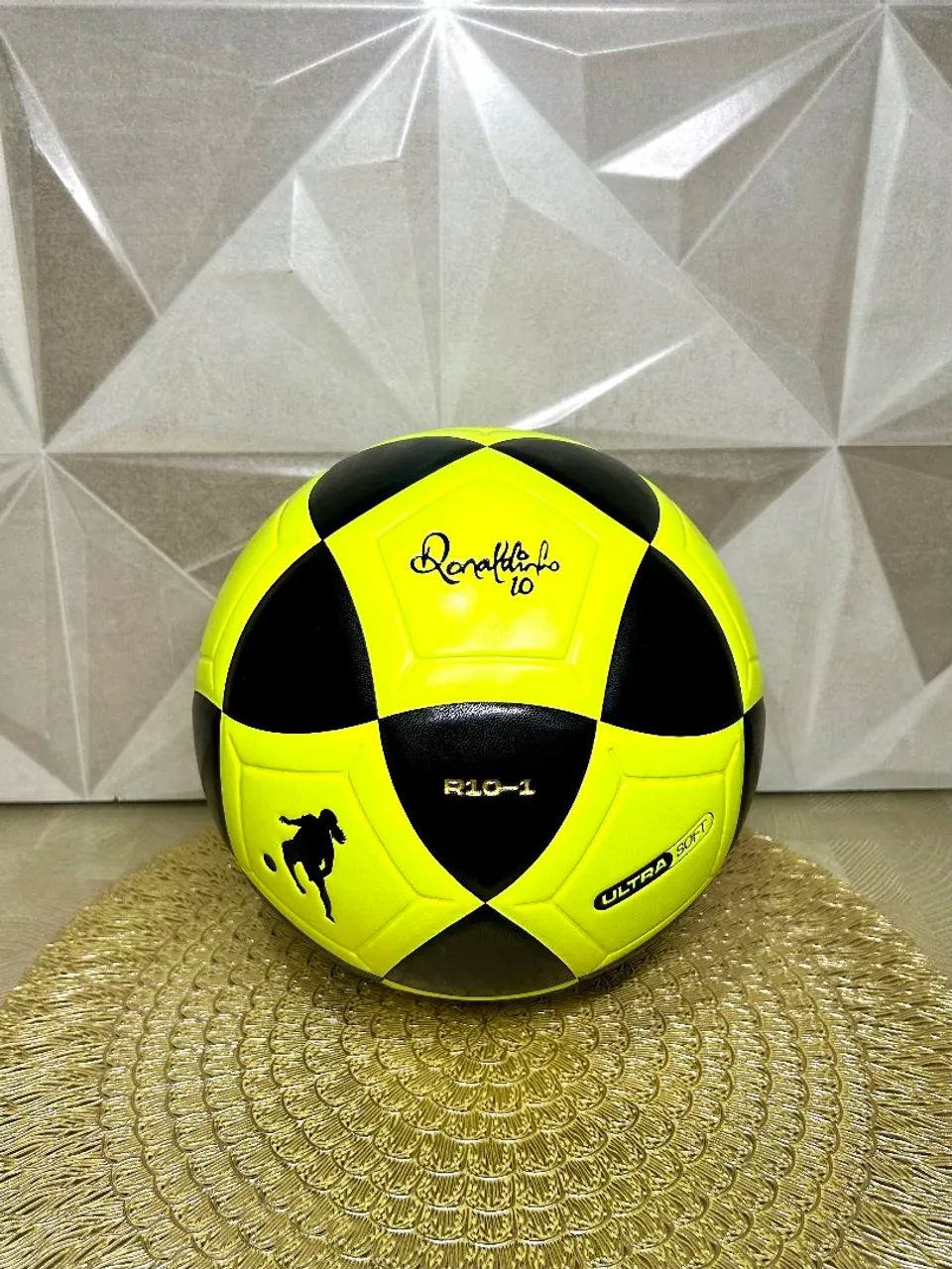 Bola de Futevôlei R10 Legacy