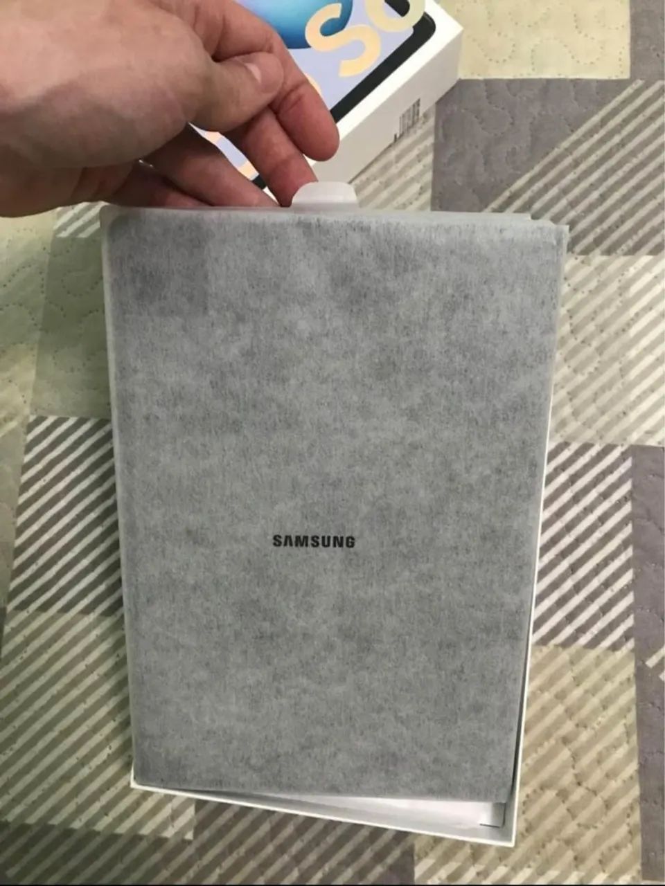 Tablet galaxy tab S6 Lite na Caixa Sem uso - Foto 3