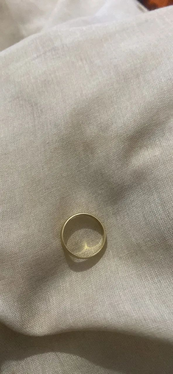 ouro aliança femenina