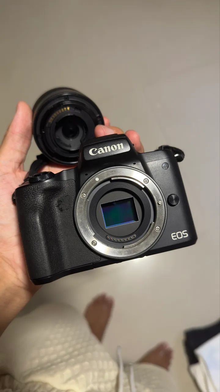 Cânon M50 Mark ii + adaptador viltrox  - Foto 3