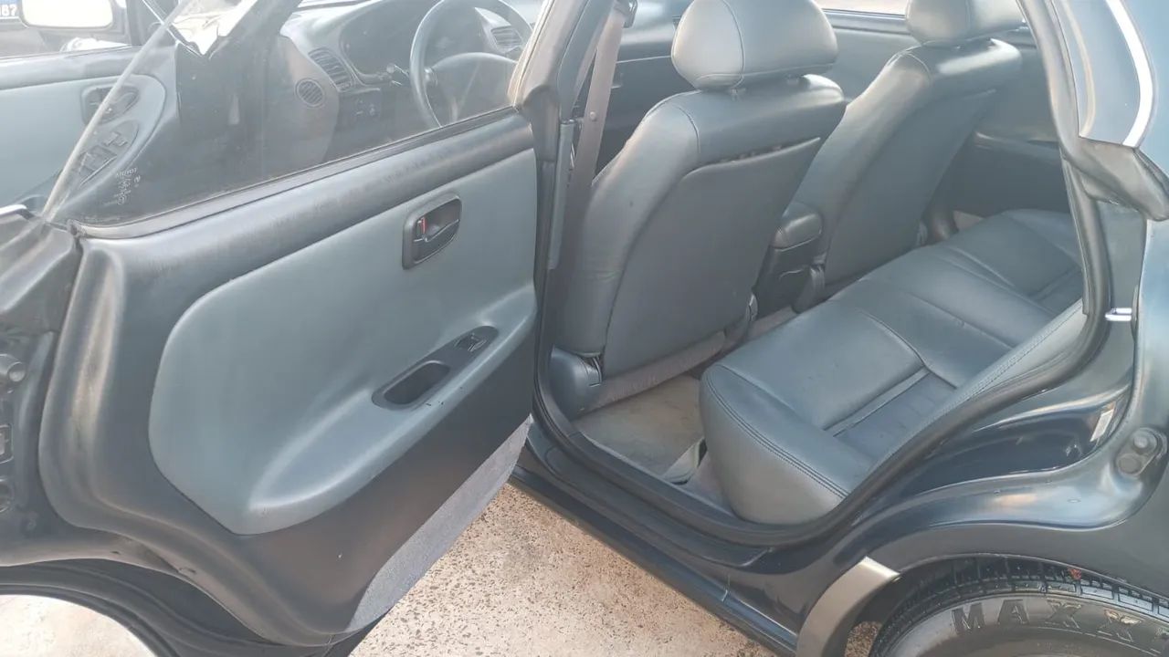 Lexus ES-300 3, foto 16 de 20