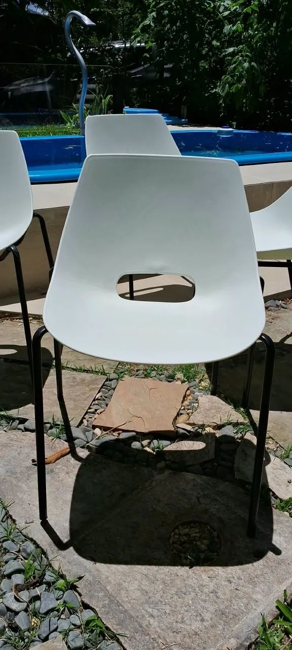 Quatro cadeiras, unitária ou conjunto