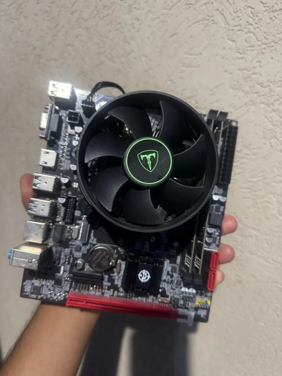 Placa mãe Tgt e i5 4590 com 16gb ddr3 - Foto 2