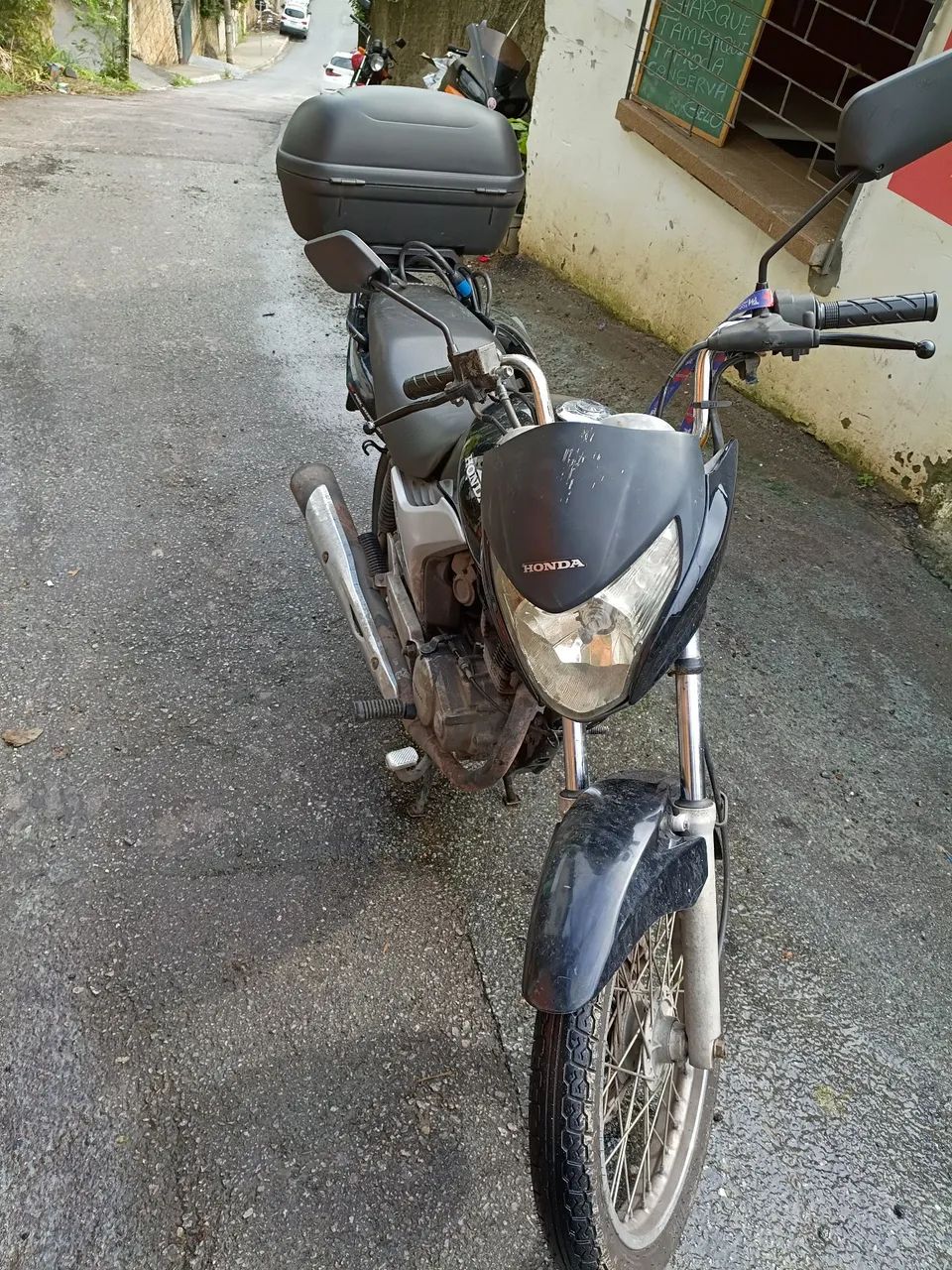 Honda CG Titan em ótimo estado 