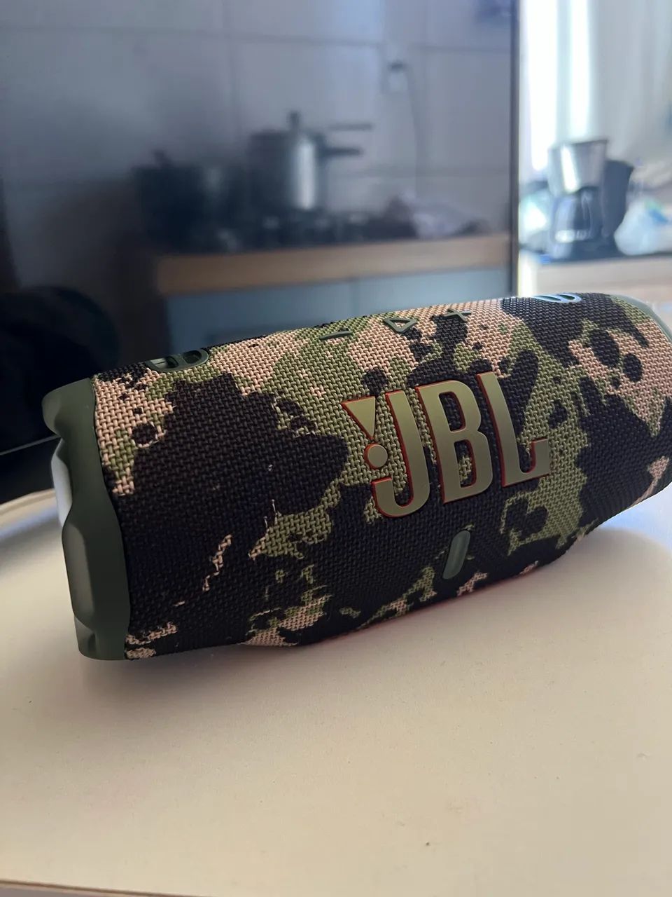 JBL CHARGE 6 - CAMUFLADA