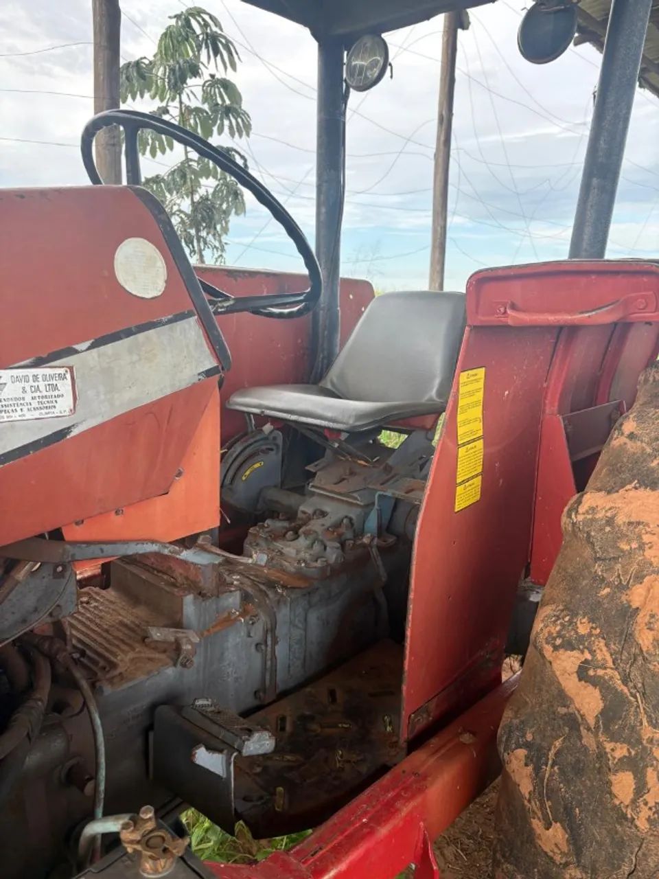 TRATOR MASSEY FERGUSON 265