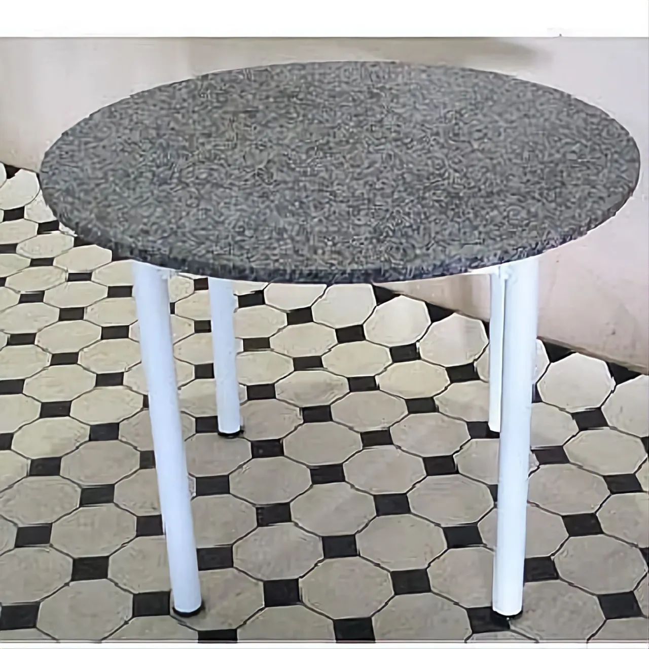 TAMPOS DE MESA REDONDOS DE GRANITO