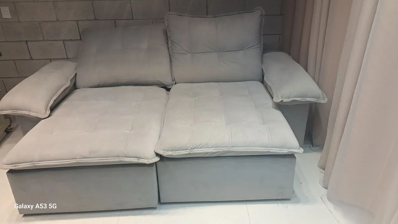 Sofá novo comprado a 5 meses !!456626735154483200