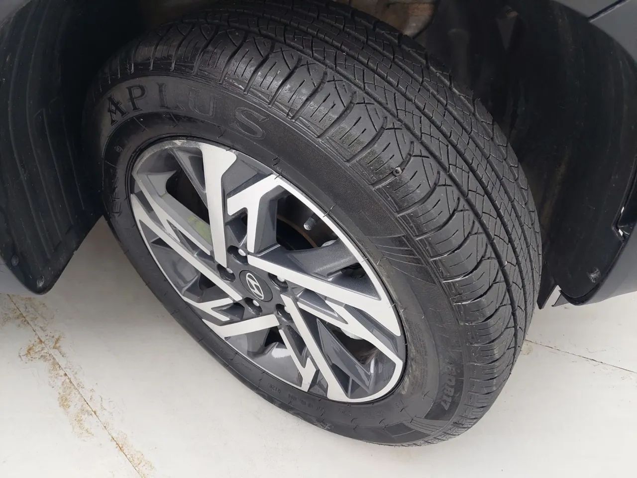 Hyundai Creta Limited 1.0 TB 12V Flex Aut., foto 13 de 18