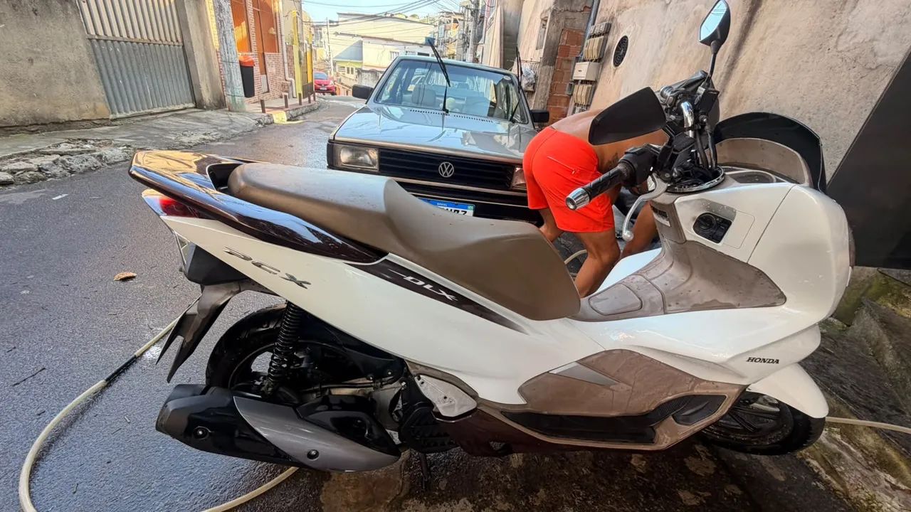 PCX DLX 2021 - Foto 5