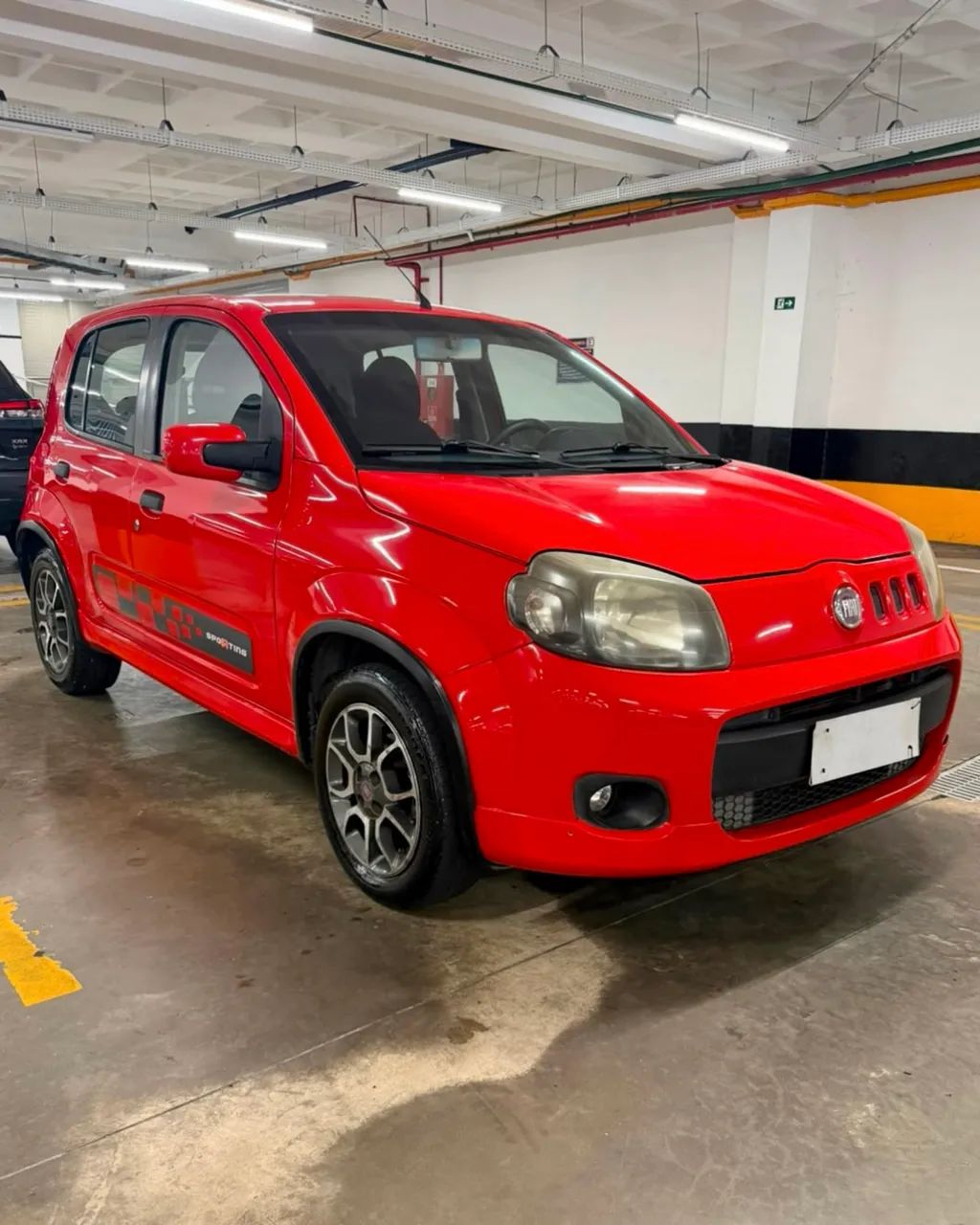 Fiat Uno Sporting 1.4 EVO Fire Flex 8V 4P 2012